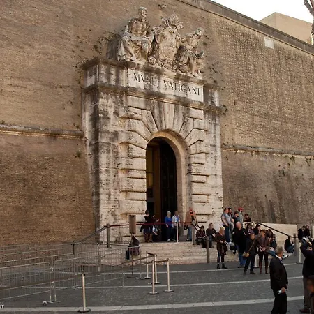 Art In Vatican Pensionat 2*